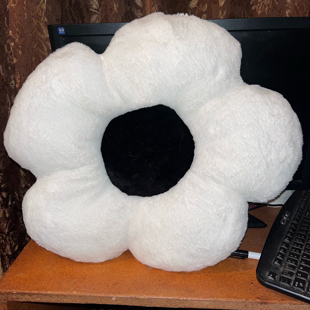 White Flower Shaped Pillow